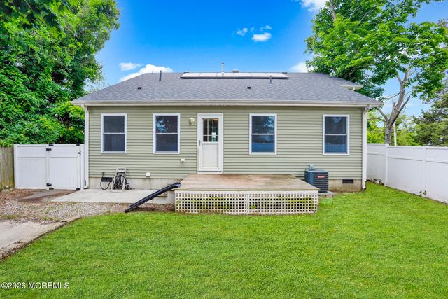 10 S Gateway Street, Toms River, NJ 08753