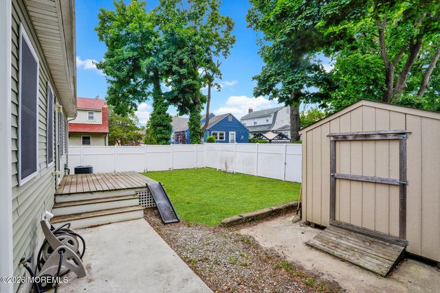 10 S Gateway Street, Toms River, NJ 08753