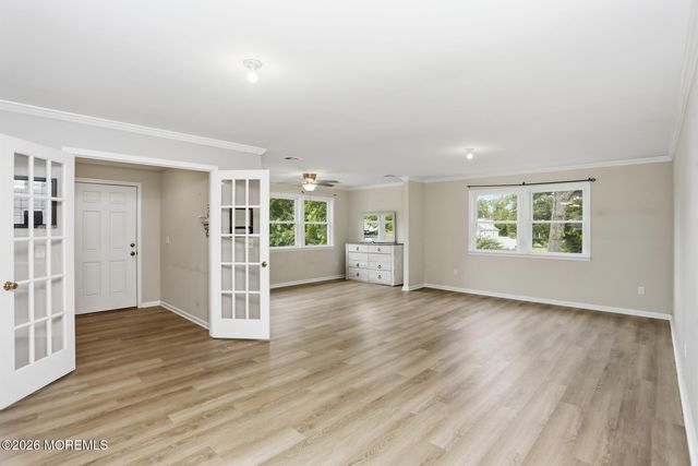 10 S Gateway Street, Toms River, NJ 08753