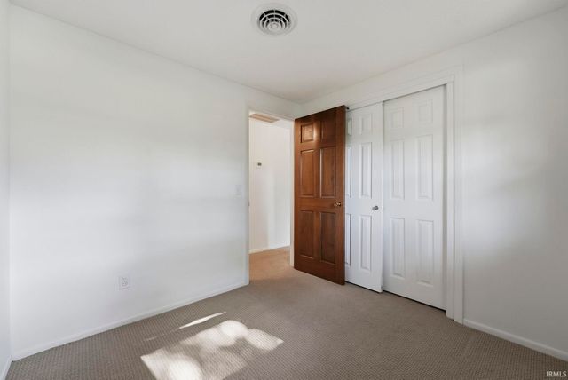 9819 Cinderella Lane, Fort Wayne, IN 46835