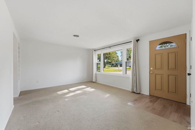 9819 Cinderella Lane, Fort Wayne, IN 46835
