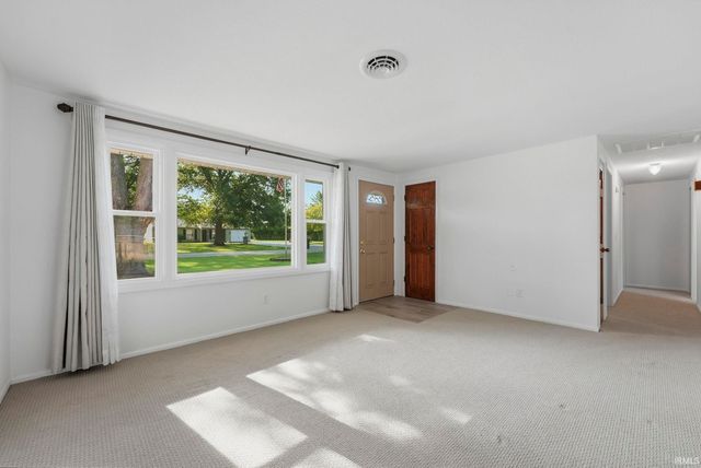 9819 Cinderella Lane, Fort Wayne, IN 46835