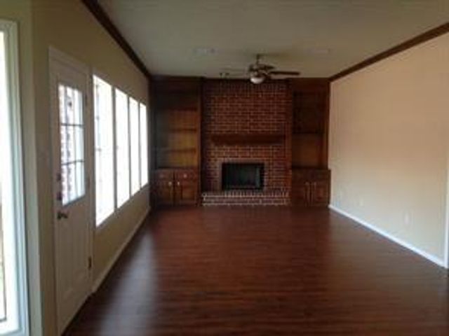 1001 Minnesota Street, South Houston, TX 77587
