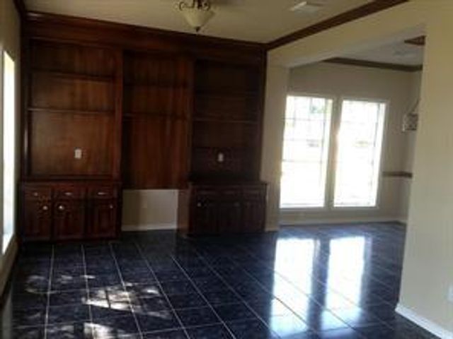1001 Minnesota Street, South Houston, TX 77587