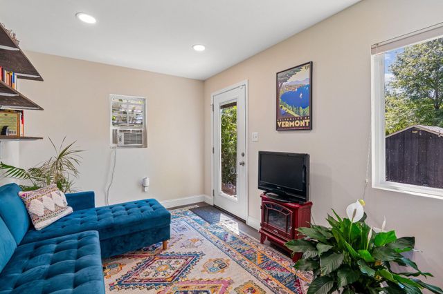 905 ROBIN RD, Silver Spring, MD 20901