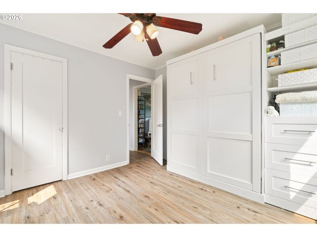 10520 Se HOLGATE Blvd, Portland, OR 97266