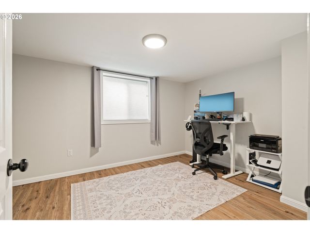 10520 Se HOLGATE Blvd, Portland, OR 97266