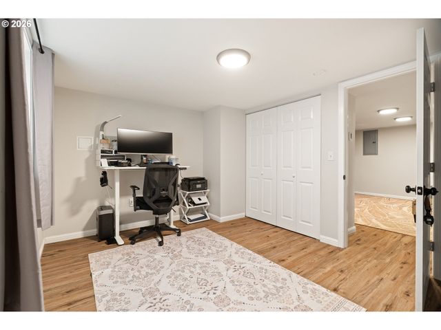 10520 Se HOLGATE Blvd, Portland, OR 97266