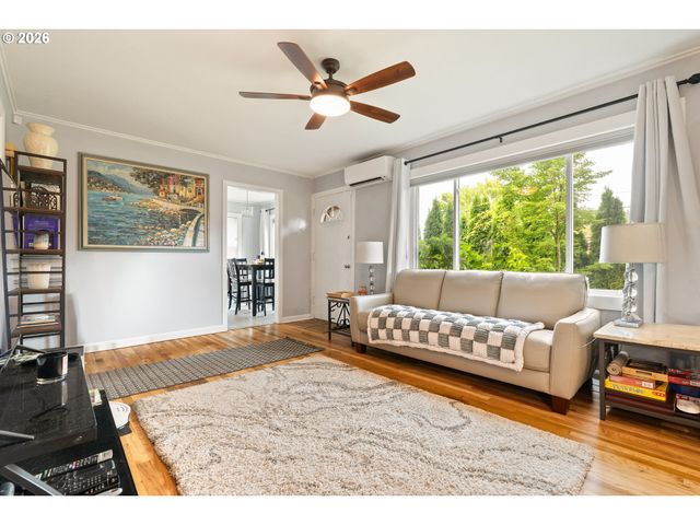 10520 Se HOLGATE Blvd, Portland, OR 97266