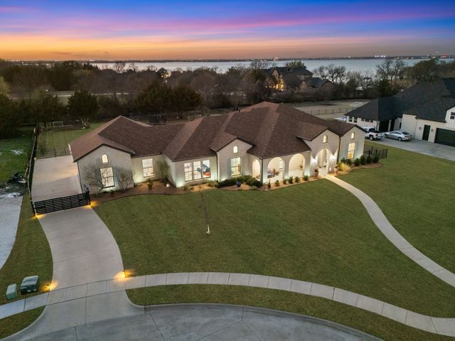 117 Ambrosia Lane, Heath, TX 75032