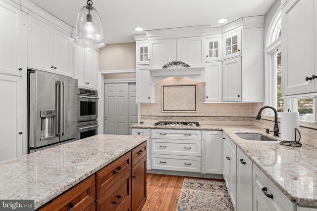 1701 ADLER LN, Malvern, PA 19355