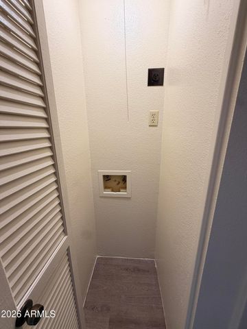 825 S RIVER Drive 201, Tempe, AZ 85281