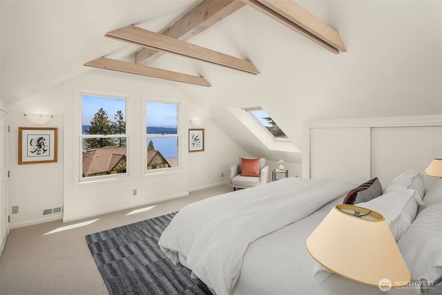 4529 E Laurel Drive NE, Seattle, WA 98105