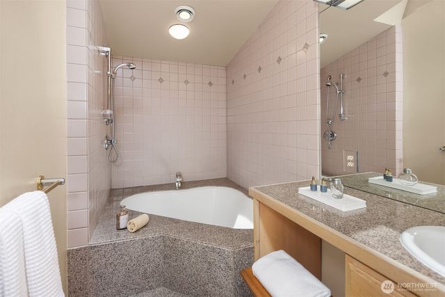 4529 E Laurel Drive NE, Seattle, WA 98105