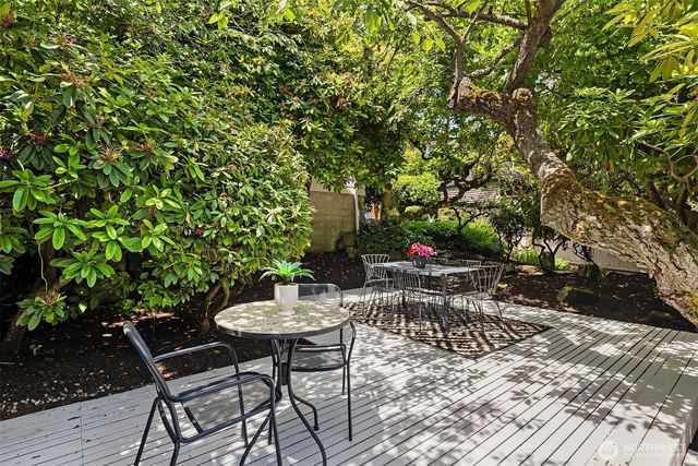 4529 E Laurel Drive NE, Seattle, WA 98105