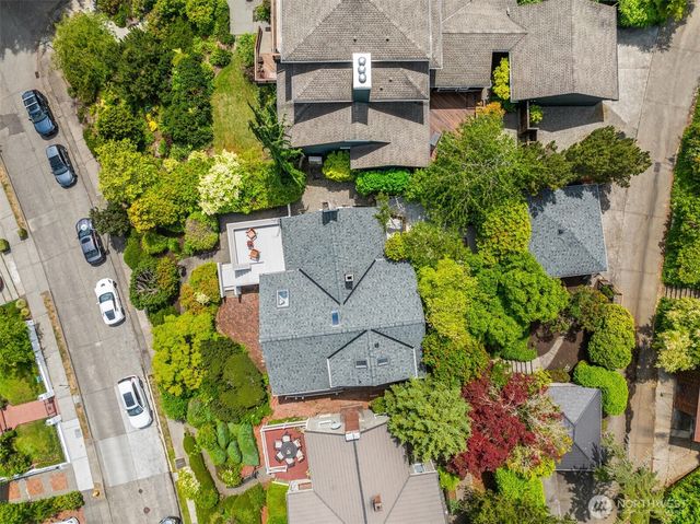 4529 E Laurel Drive NE, Seattle, WA 98105