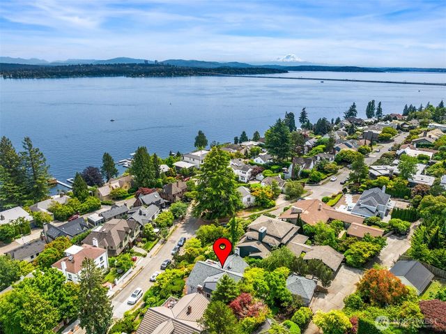 4529 E Laurel Drive NE, Seattle, WA 98105