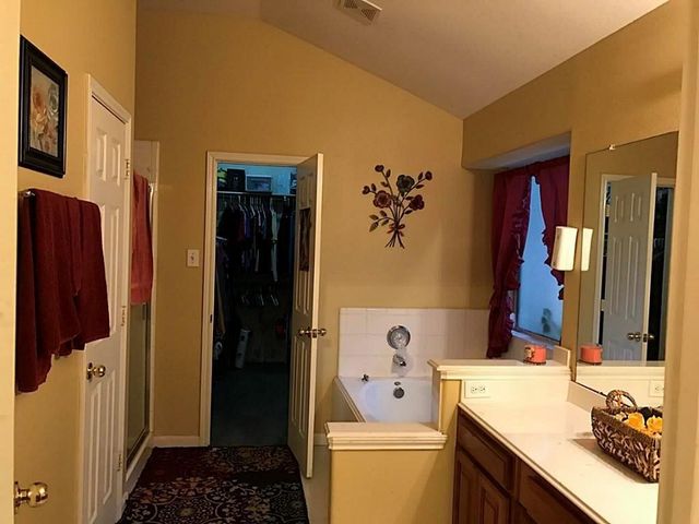 1706 Riane Lane, Houston, TX 77049