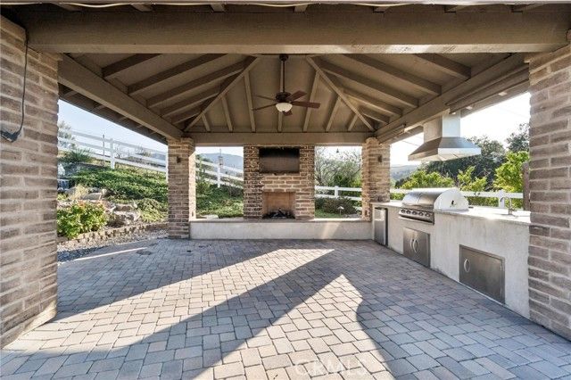 15930 Mandalay Road, Canyon Country (santa Clarita), CA 91387