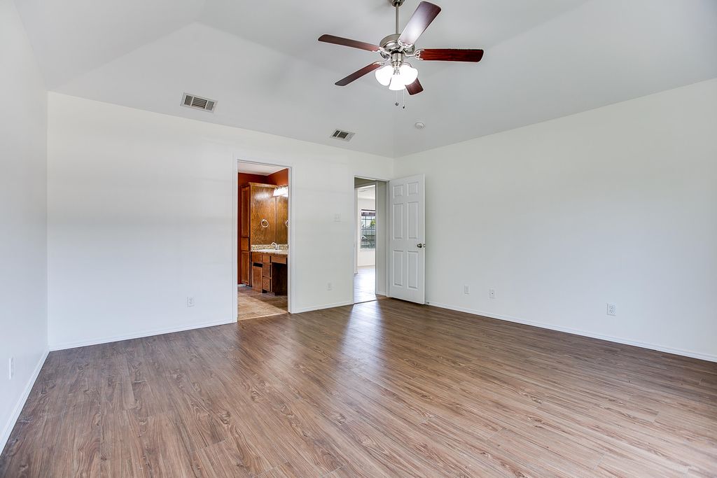Image 18 of property listing at 3630 Shadyhill Drive, San Angelo, TX 76904