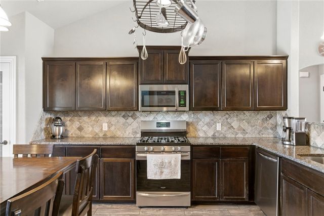 205 Ross Salvage Road, Pea Ridge, AR 72751