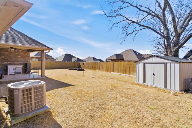 205 Ross Salvage Road, Pea Ridge, AR 72751