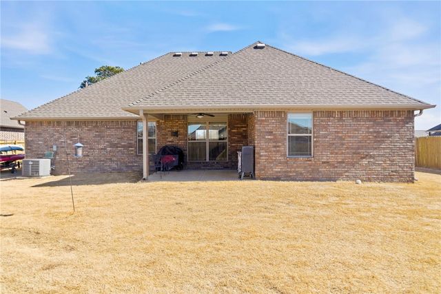 205 Ross Salvage Road, Pea Ridge, AR 72751