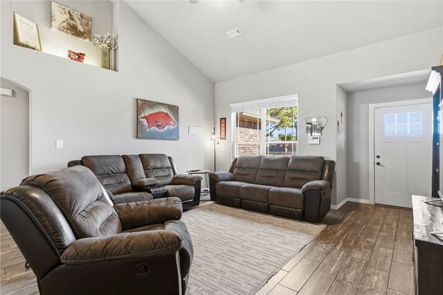 205 Ross Salvage Road, Pea Ridge, AR 72751