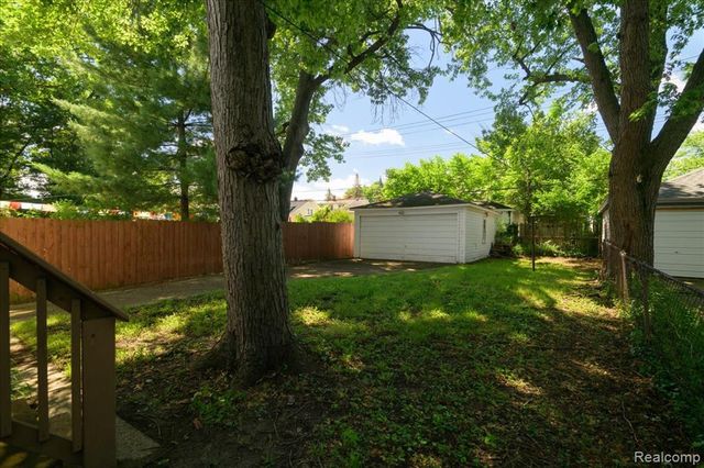 967 Alberta Street, Ferndale, MI 48220