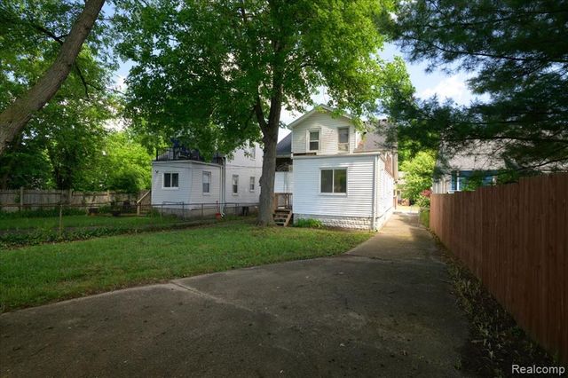 967 Alberta Street, Ferndale, MI 48220