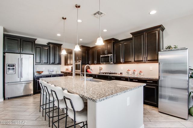 10956 N Gemma Avenue, Oro Valley, AZ 85742