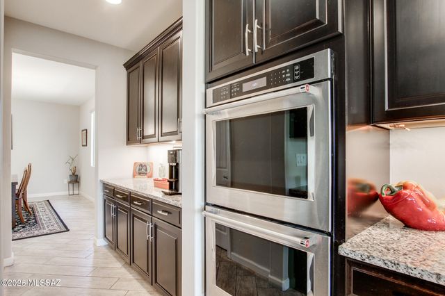 10956 N Gemma Avenue, Oro Valley, AZ 85742