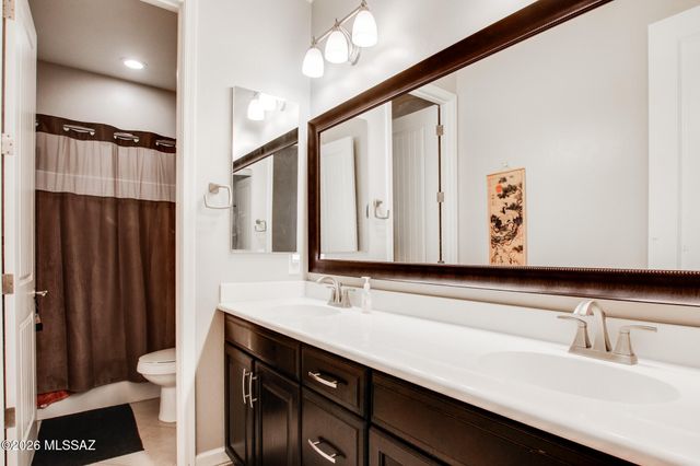 10956 N Gemma Avenue, Oro Valley, AZ 85742