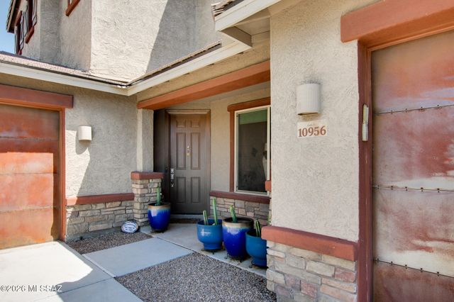 10956 N Gemma Avenue, Oro Valley, AZ 85742
