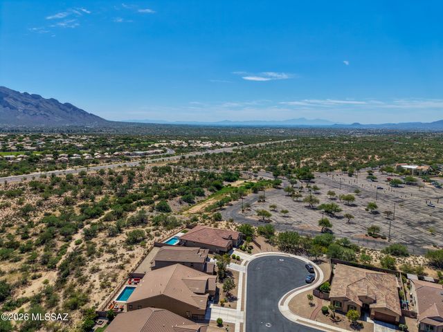 10956 N Gemma Avenue, Oro Valley, AZ 85742