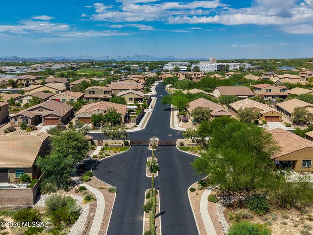 10956 N Gemma Avenue, Oro Valley, AZ 85742