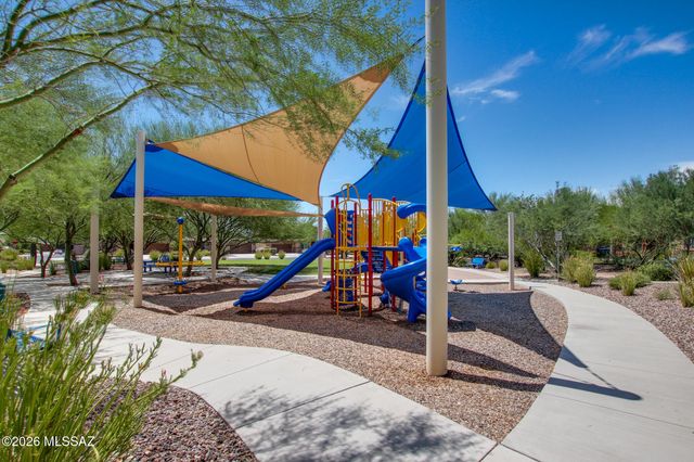 10956 N Gemma Avenue, Oro Valley, AZ 85742
