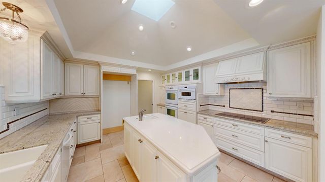 2903 W Cromwell Avenue, Fresno, CA 93711