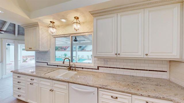 2903 W Cromwell Avenue, Fresno, CA 93711