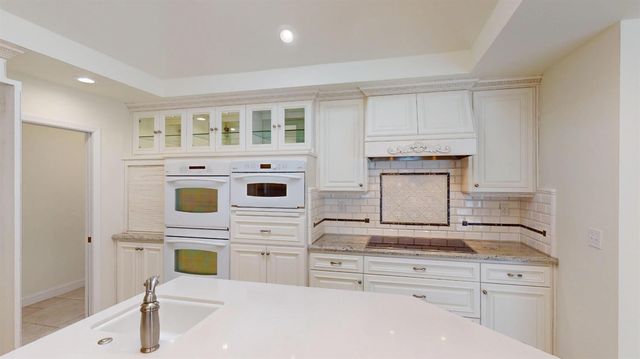 2903 W Cromwell Avenue, Fresno, CA 93711