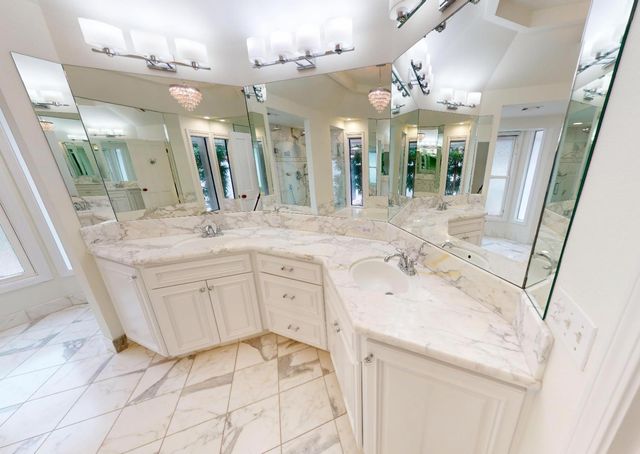 2903 W Cromwell Avenue, Fresno, CA 93711