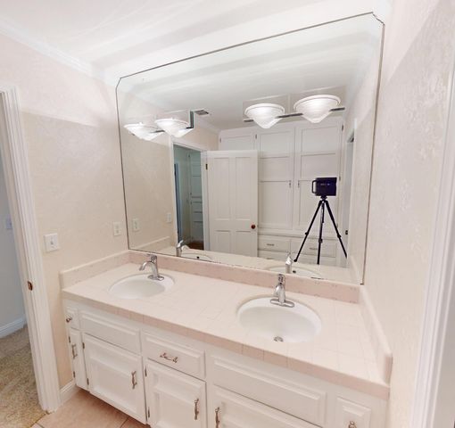 2903 W Cromwell Avenue, Fresno, CA 93711