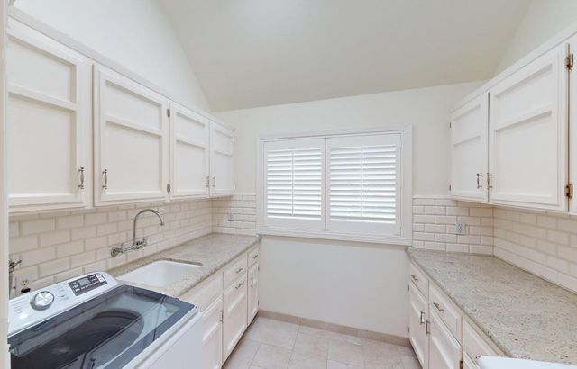 2903 W Cromwell Avenue, Fresno, CA 93711