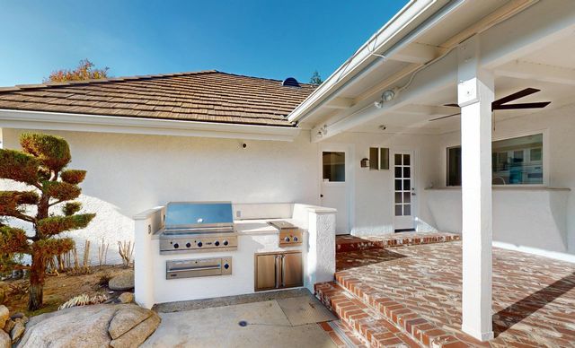 2903 W Cromwell Avenue, Fresno, CA 93711