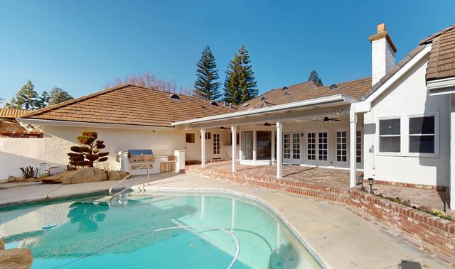 2903 W Cromwell Avenue, Fresno, CA 93711