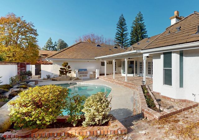 2903 W Cromwell Avenue, Fresno, CA 93711