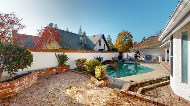 2903 W Cromwell Avenue, Fresno, CA 93711