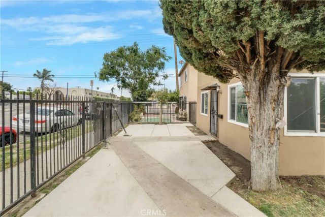 904 S Bullis Road, Compton, CA 90221