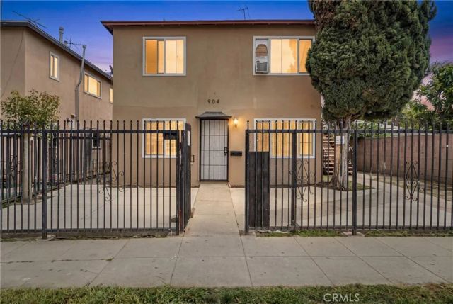 904 S Bullis Road, Compton, CA 90221