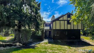 5 Falmouth Court 5, Brookfield, CT 06804